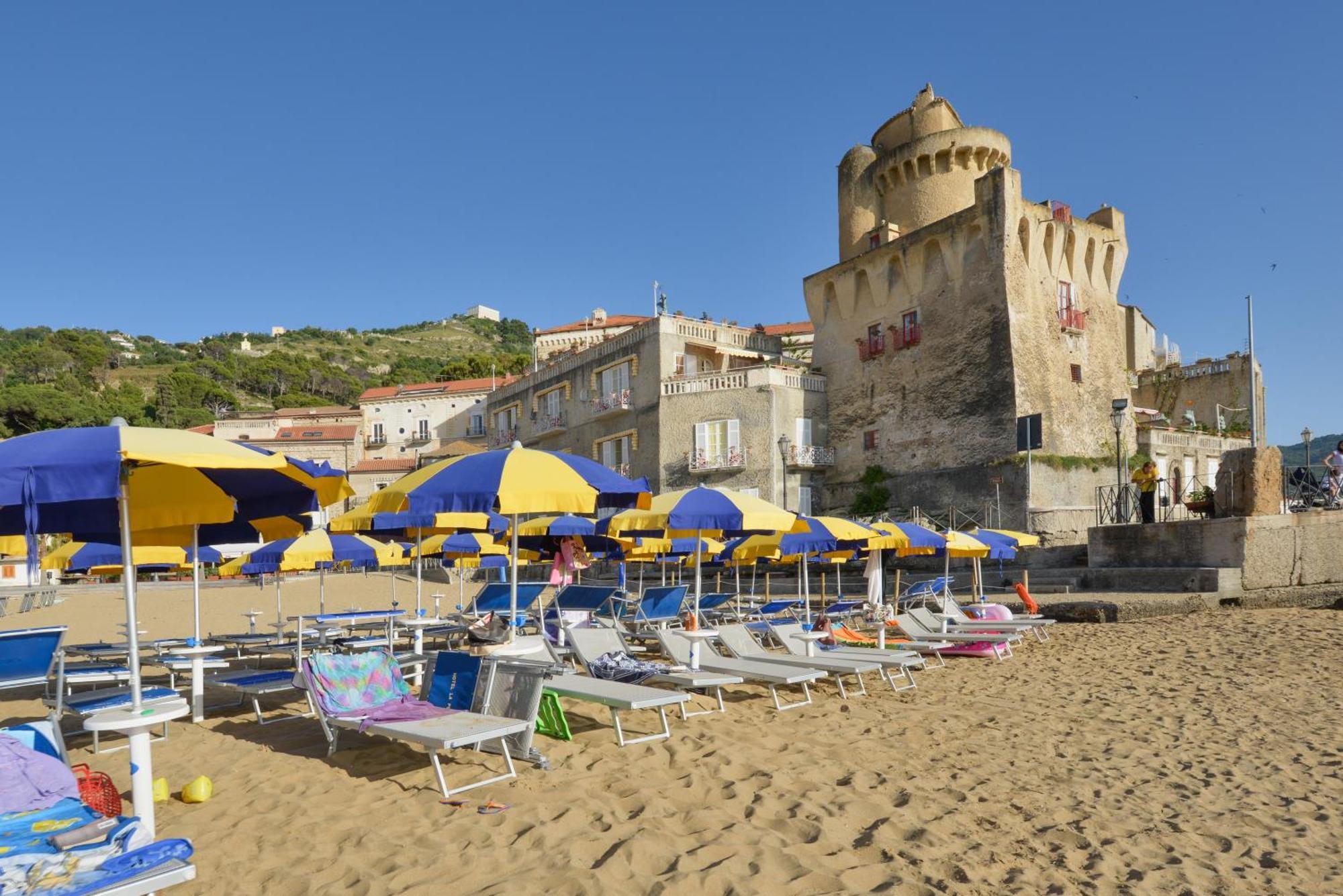 Hotel La Pergola サンタ・マリア・ディ・カステッラバーテ エクステリア 写真