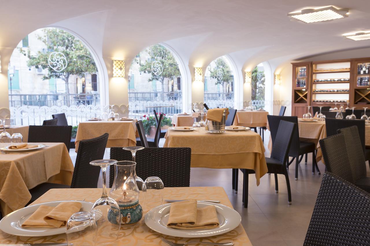 Hotel La Pergola サンタ・マリア・ディ・カステッラバーテ エクステリア 写真