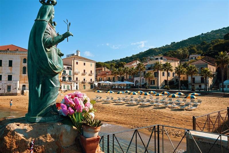 Hotel La Pergola サンタ・マリア・ディ・カステッラバーテ エクステリア 写真